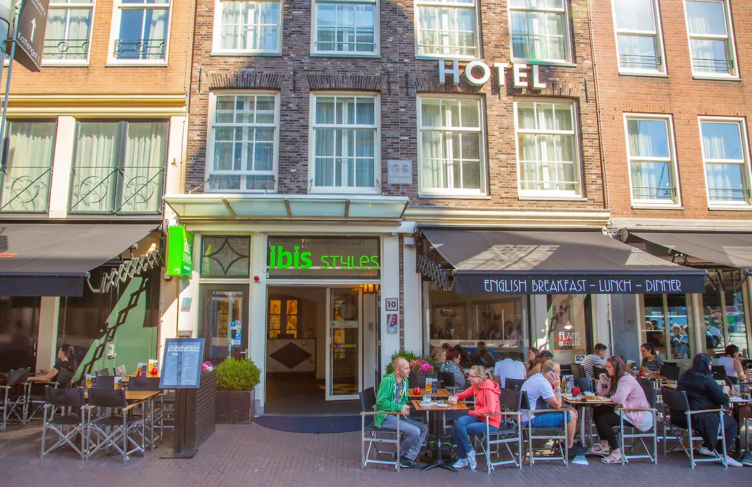 Ibis Styles Amsterdam Central Station-1