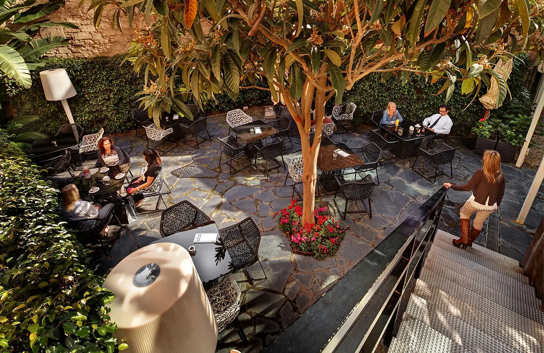 Olivia Plaza Hotel-1