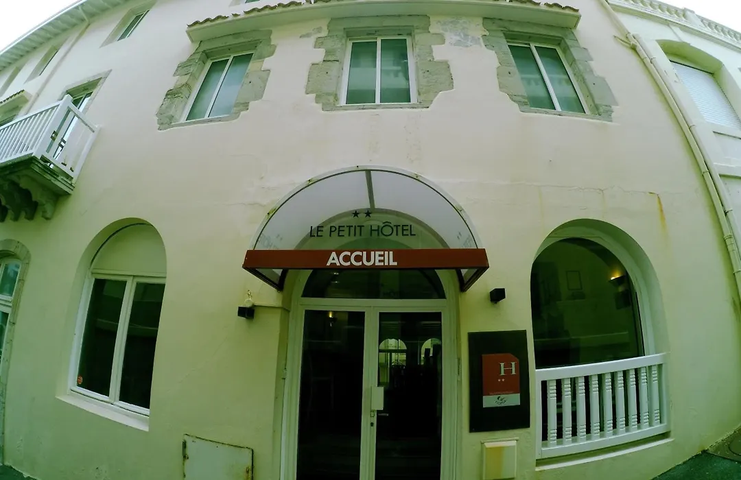 Le Petit Hôtel-1