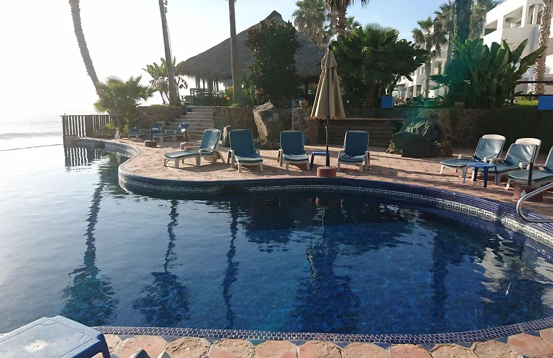 Las Rocas Resort&Spa-1
