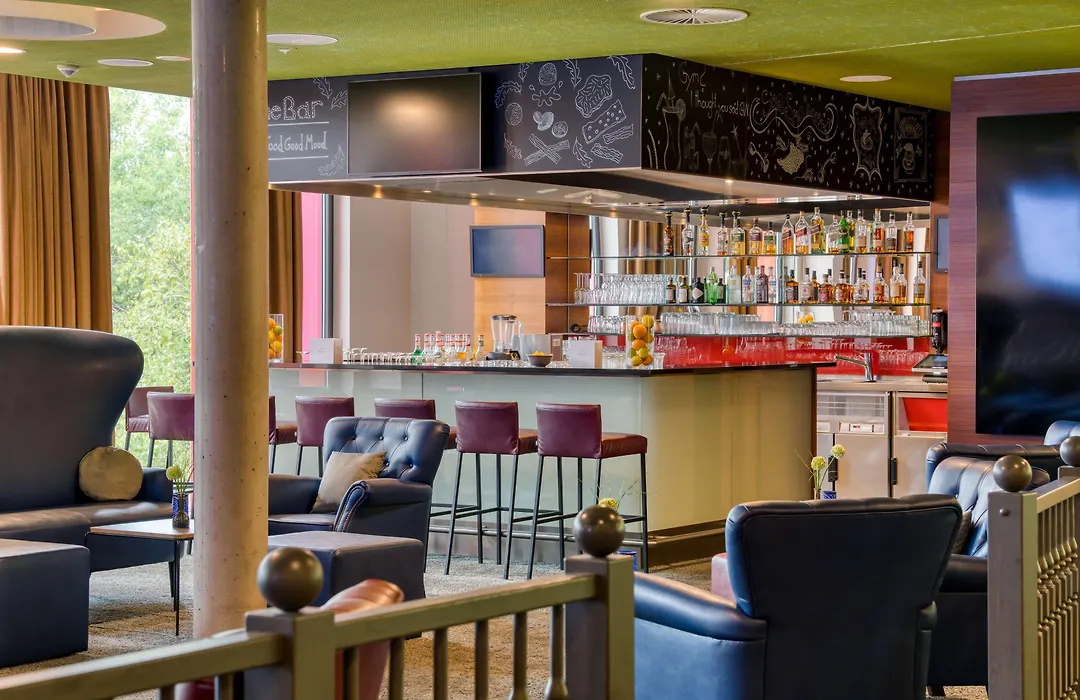 Hilton Garden Inn Stuttgart Neckarpark-1