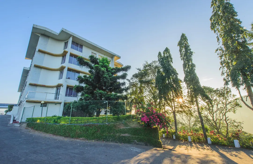 Hotel Topaz-1