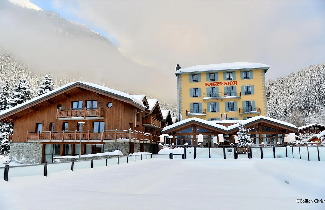 Lizzie Hotel-1