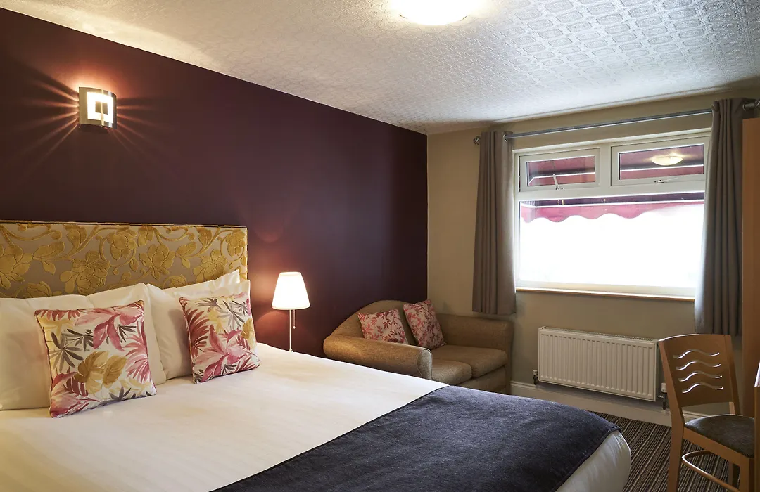 Antoinette Hotel Wimbledon-1