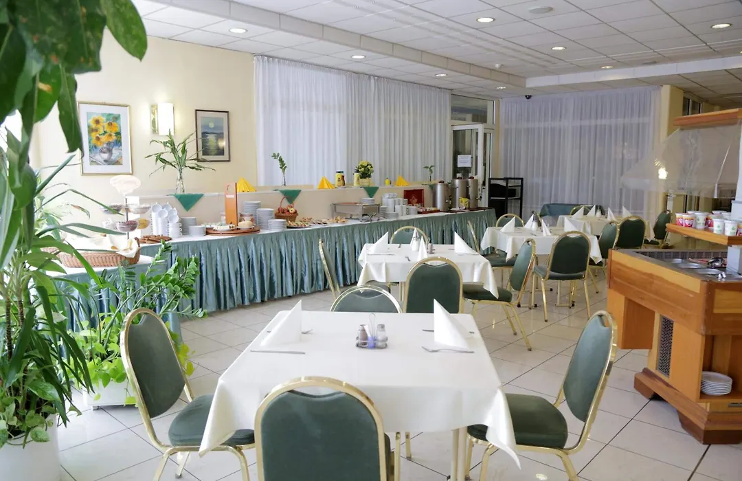 Hotel Bara Junior-1