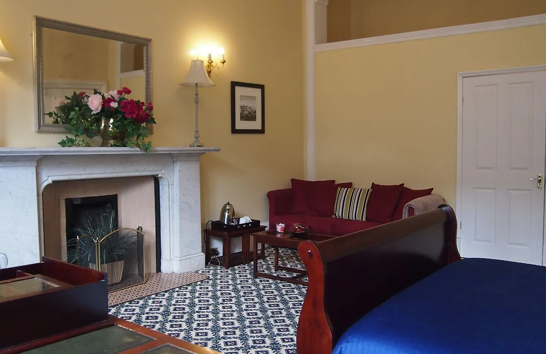 Thistle Hotel-1