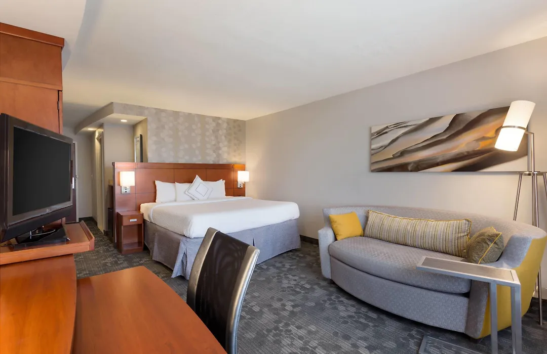 Courtyard By Marriott Oklahoma City North/Quail Springs-1
