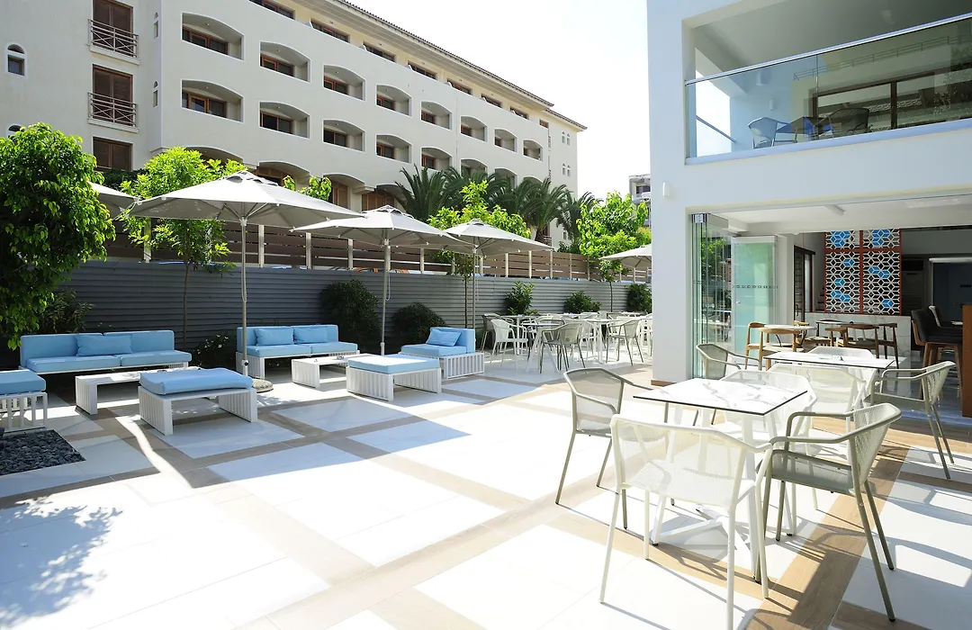 Atrium Ambiance Hotel (Adults Only)-1