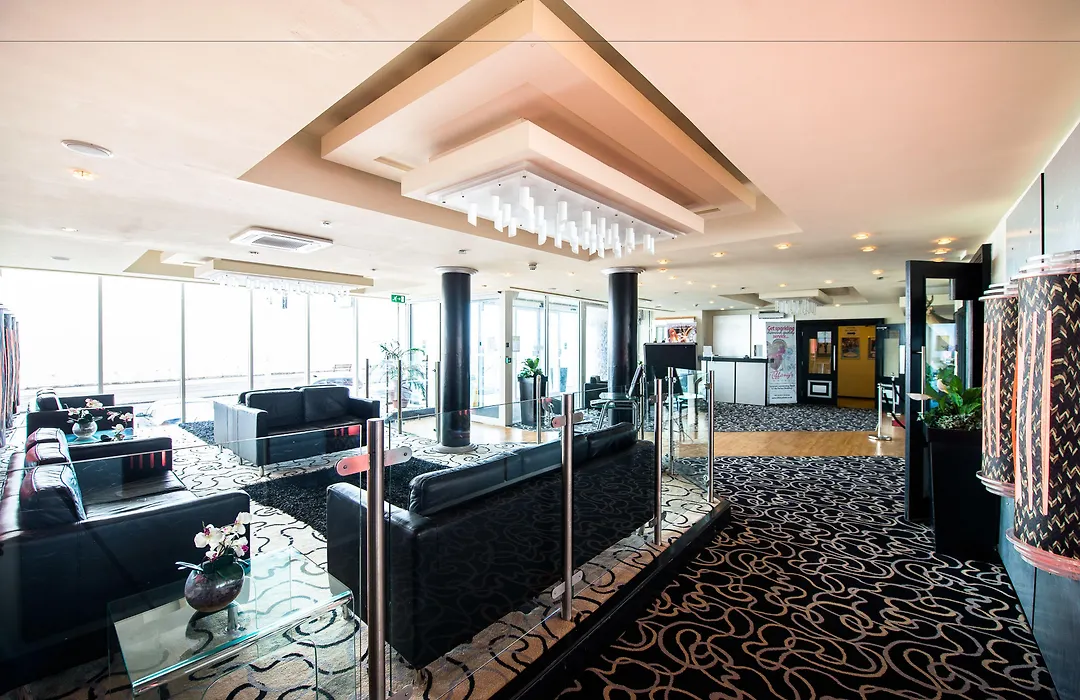 Tiffany'S Hotel-1