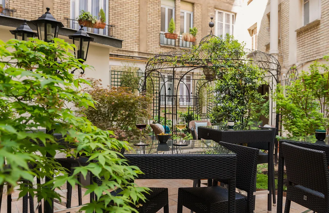 Hotel Villa Nicolo - Tour Eiffel-1