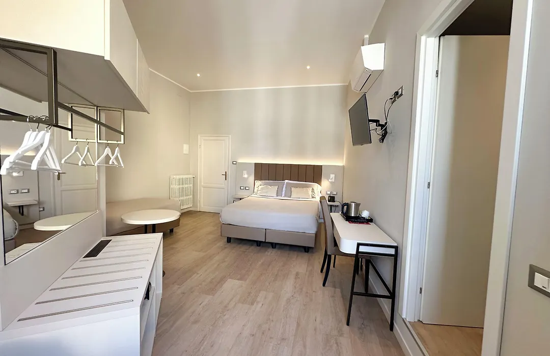 Hotel Giappone-1