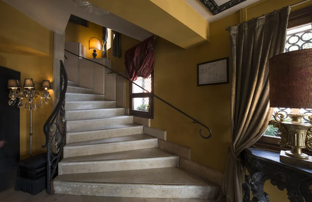 Hotel La Calcina-1