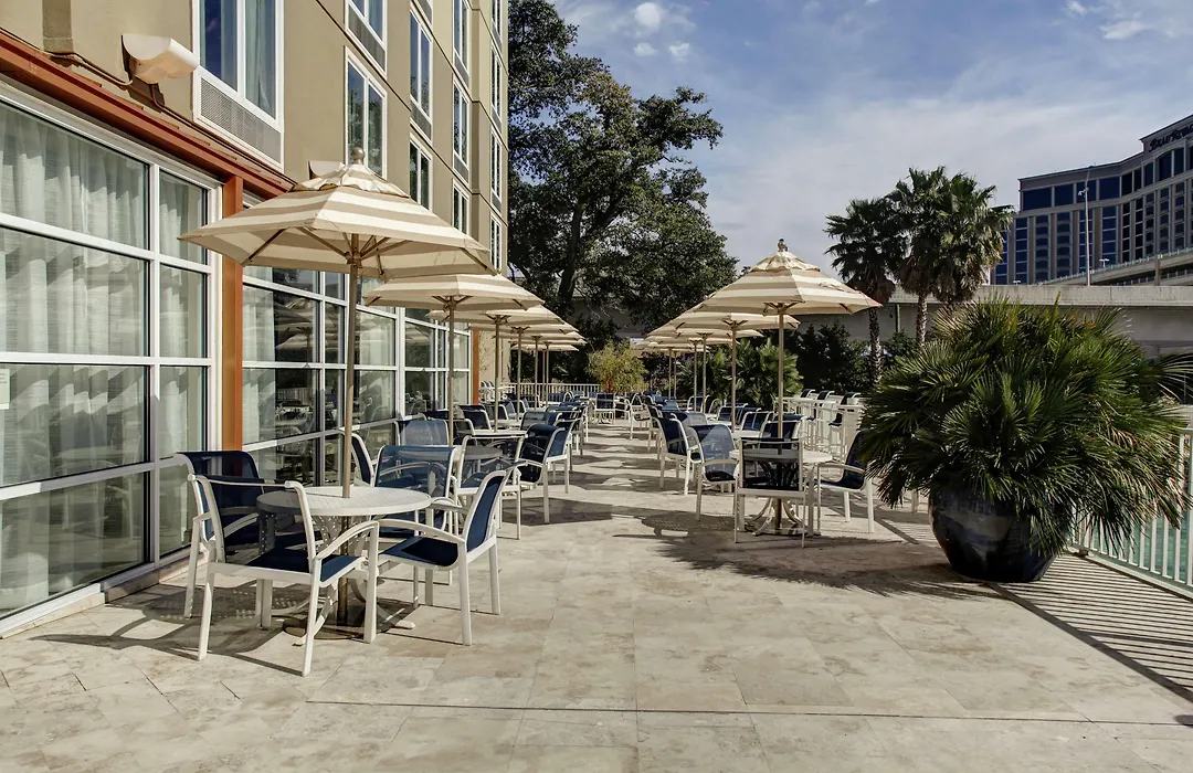 Doubletree By Hilton Biloxi-1