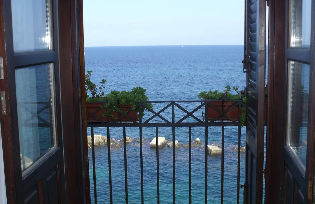 Domus Mariae Albergo-1