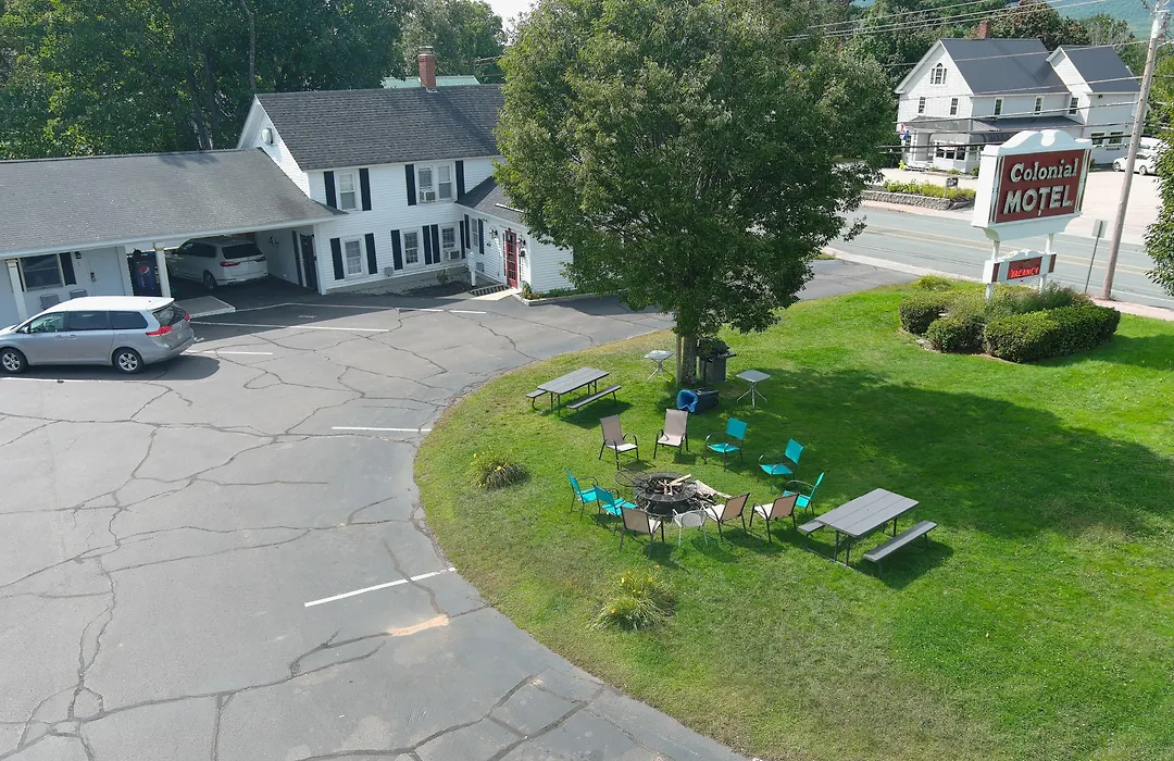 Colonial Motel-1