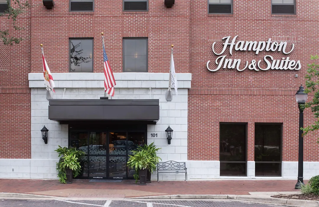 Hampton Inn & Suites Gainesville Downtown University-1