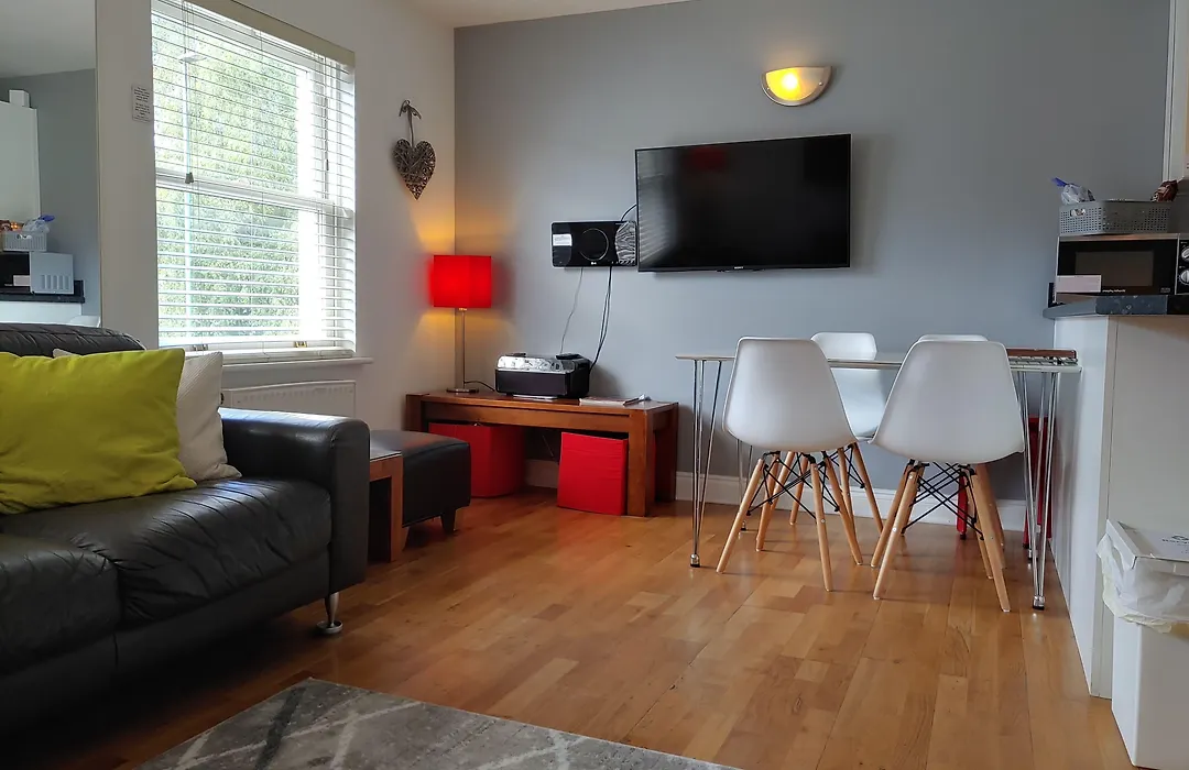 The Bath House Boutique B&B - In-Room Breakfast - Free Parking-1
