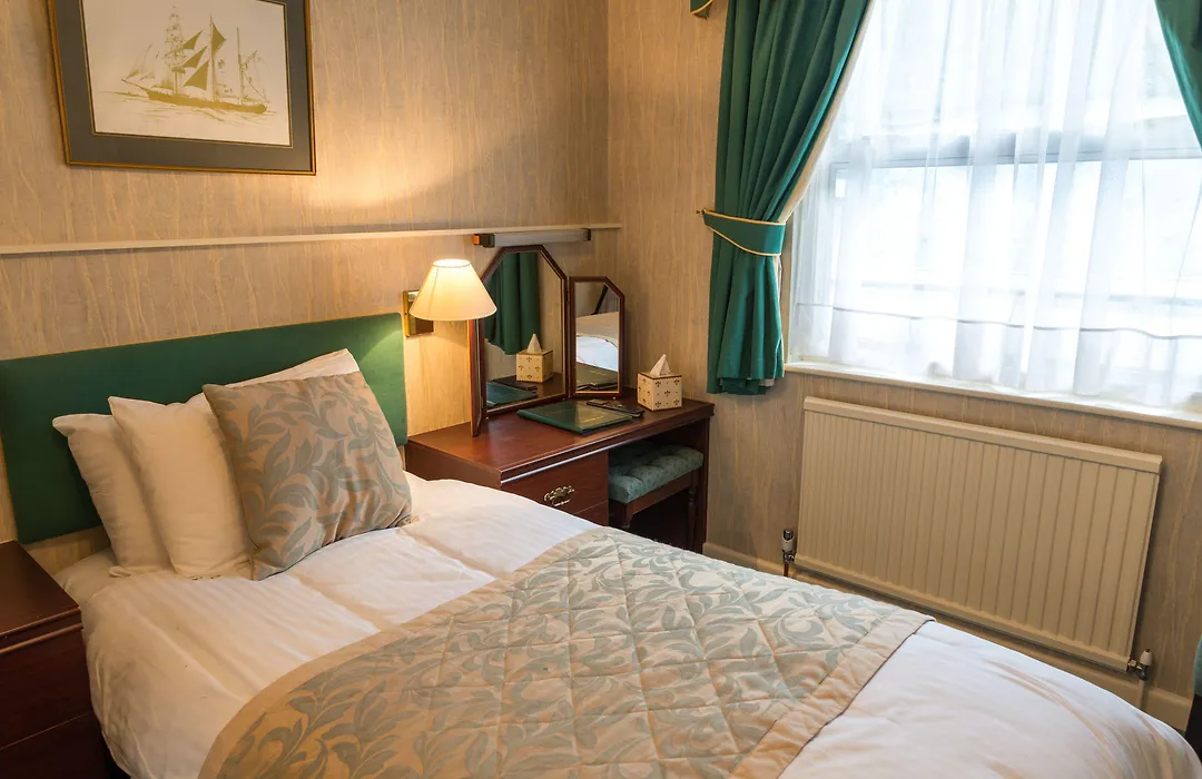 Quayside Hotel-1