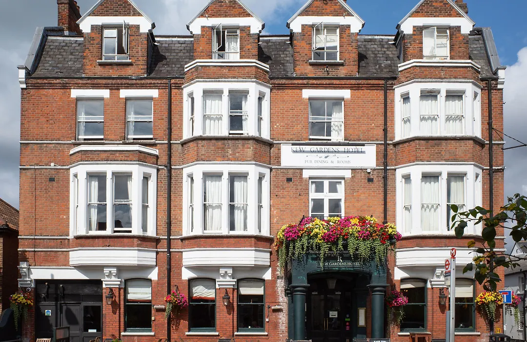 Kew Gardens Hotel-1