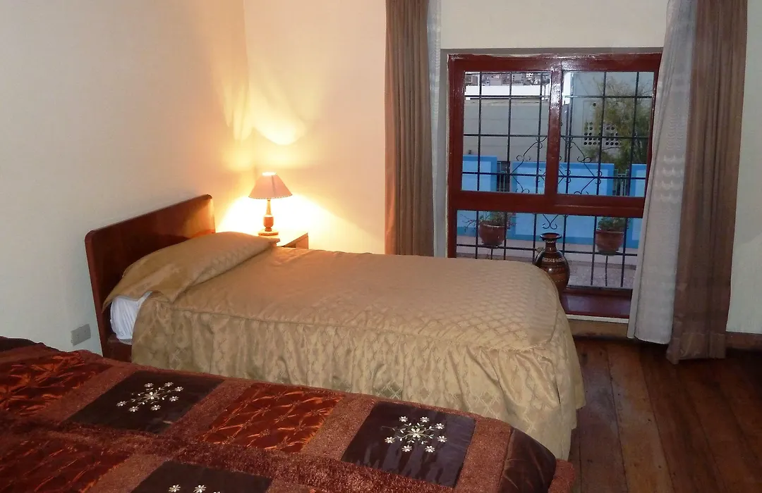Kukuli Lodge B&B-1