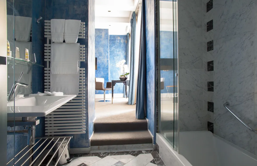 Hotel Le Place d'Armes-1