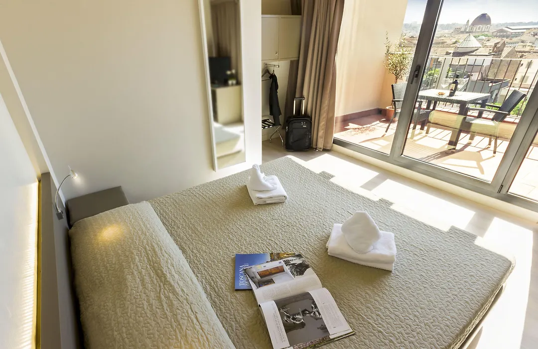 Plus Florence Hotel & Hostel-1