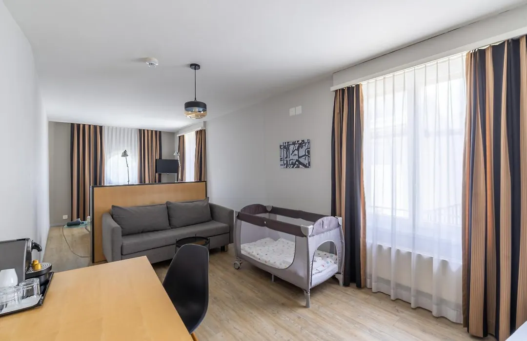 Royal Hotel - Urban Living-1