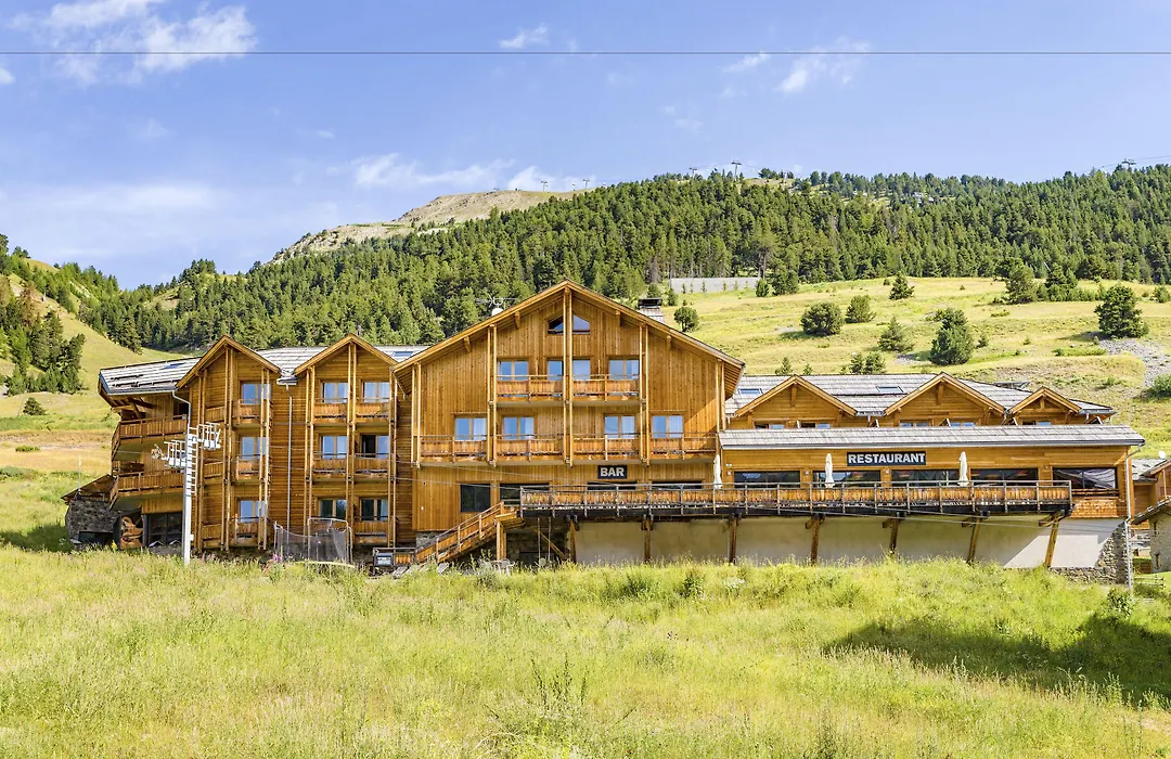 Anova Hotel & Spa-1