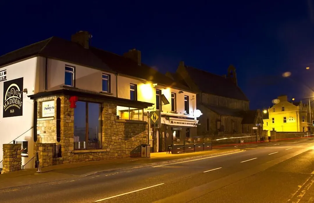 Maddens Bridge Bar & Guesthouse-1