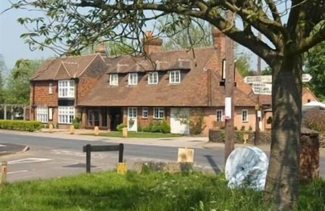 The Percy Arms-1