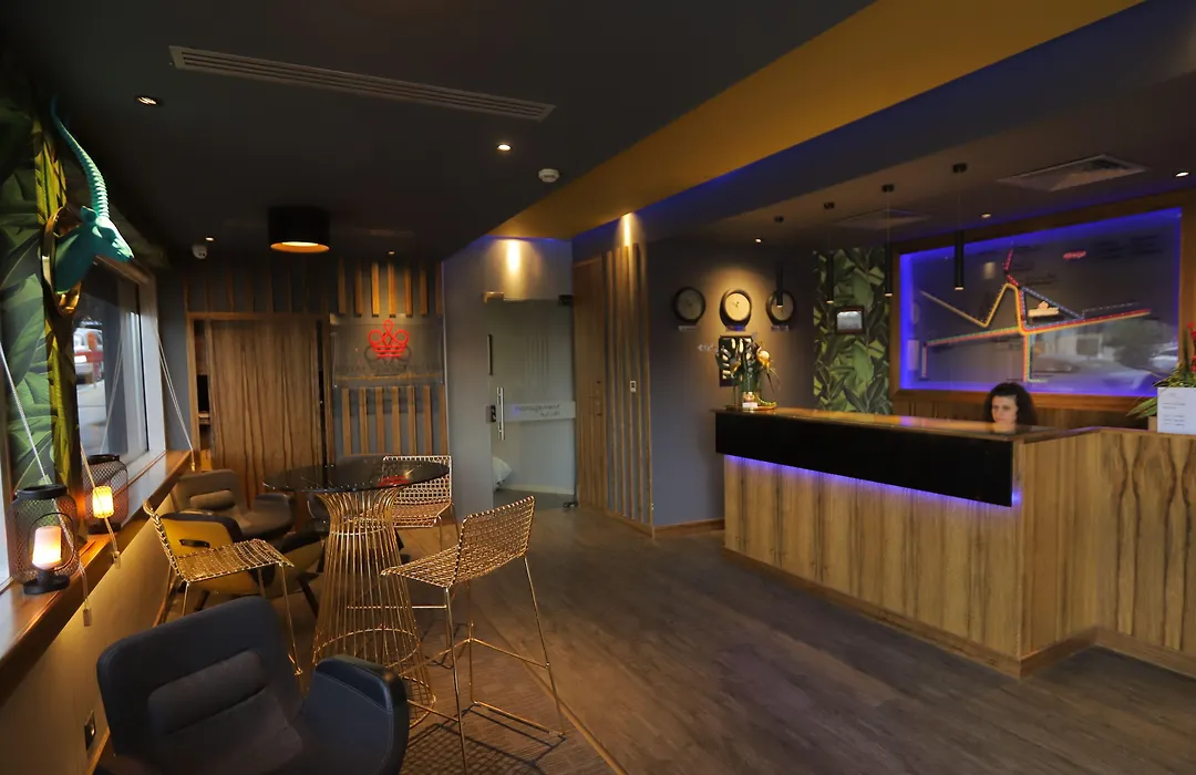 Royal Court Hotel-1