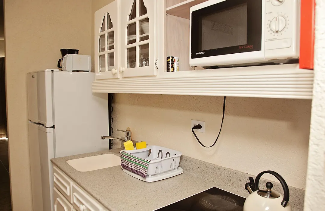 Tropical Sunset Beach Apartment Hotel-1