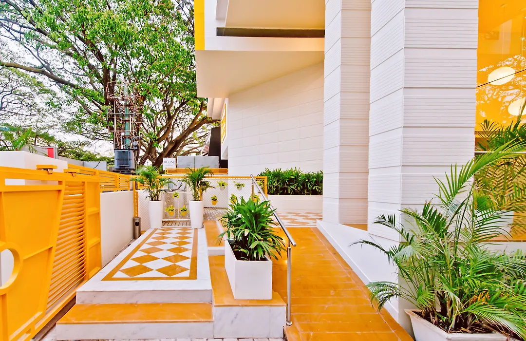 Bloom Hotel - Indiranagar-1