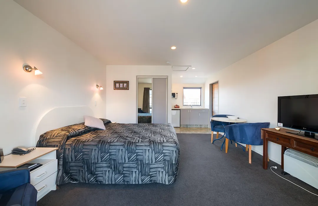 Annabelle Court Motel-1