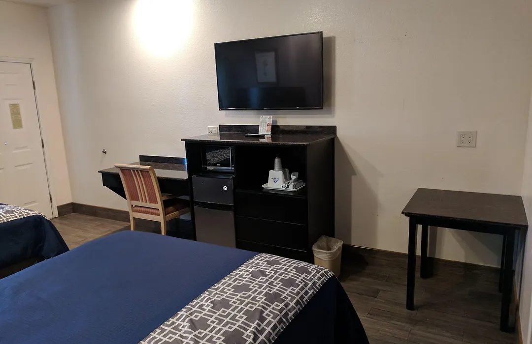 Americas Best Value Inn - Brownsville-1