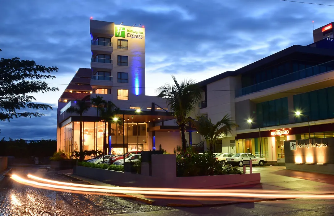 Holiday Inn Express Puerto Vallarta By Ihg-1