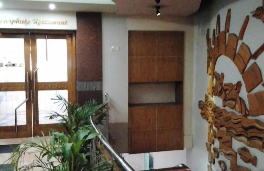 Hotel Victory - Best In City Center-1