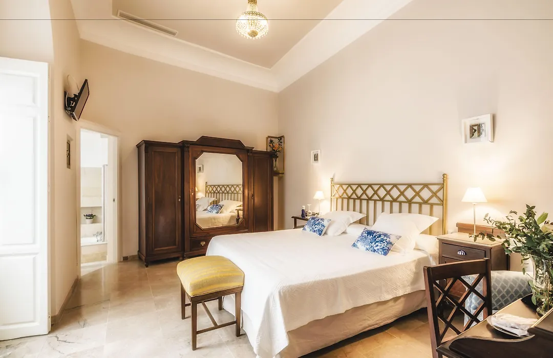 Hotel Boutique Casa De Colon-1