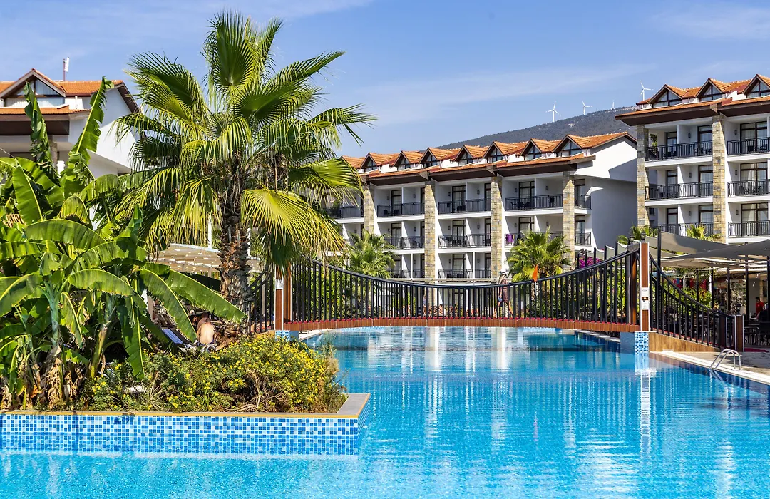 Ramada Resort By Wyndham Akbuk-1