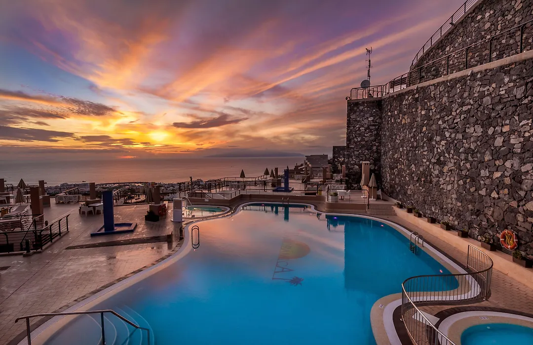 Kn Aparthotel Panorámica-1