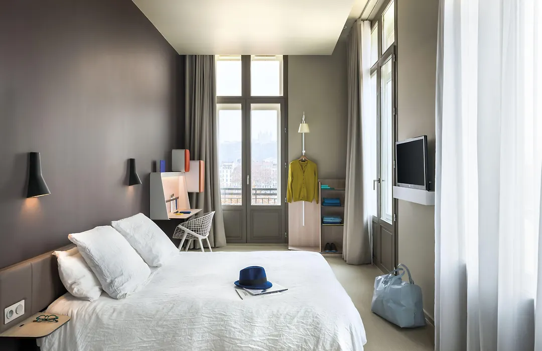 Okko Hotels Lyon Centre-1
