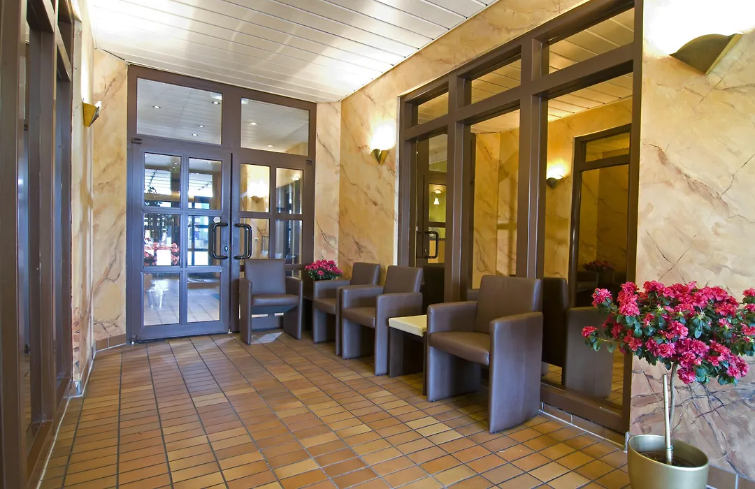Hotel Gaestehaus Forum Am Westkreuz-1