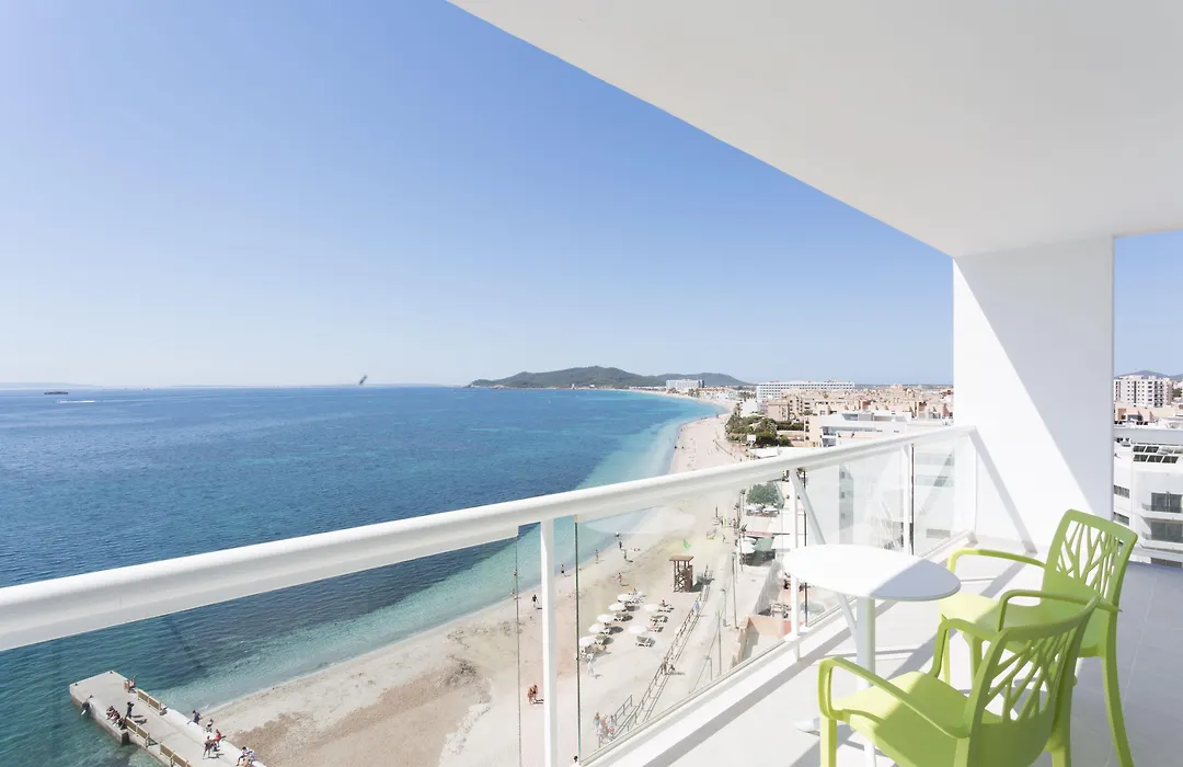 The Ibiza Twiins - 4* Sup-1