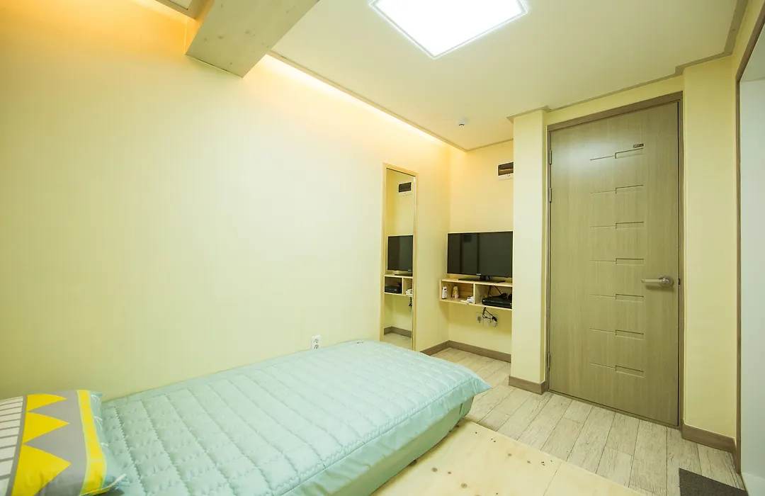 Guesthouse The Hill-1