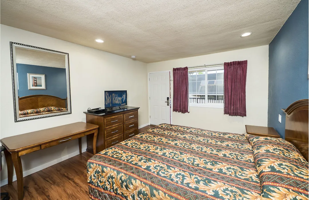 Sky Riders Motel-1