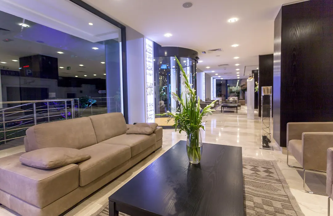 Business Hotel-1