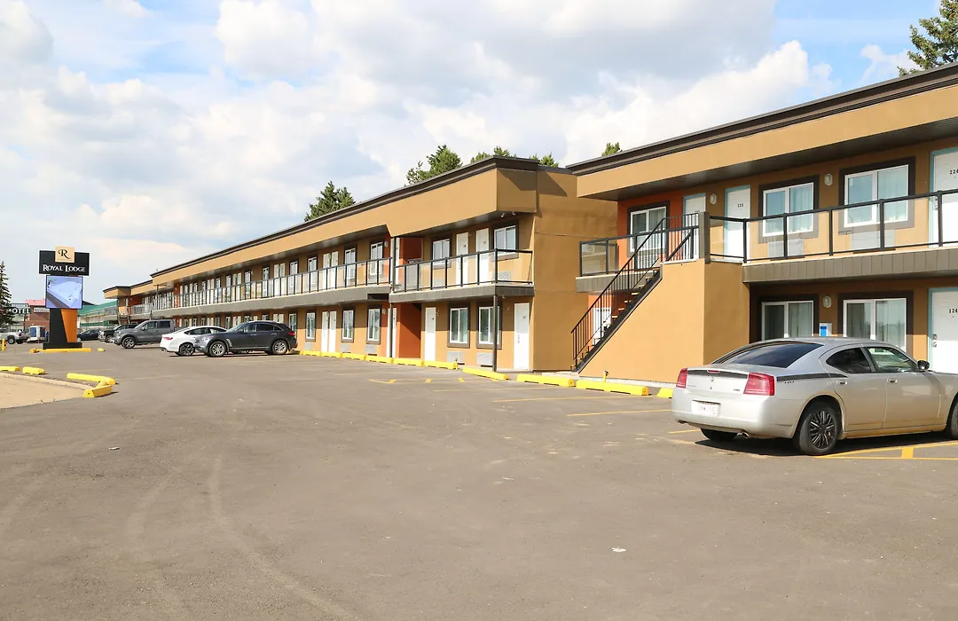Royal Lodge-1