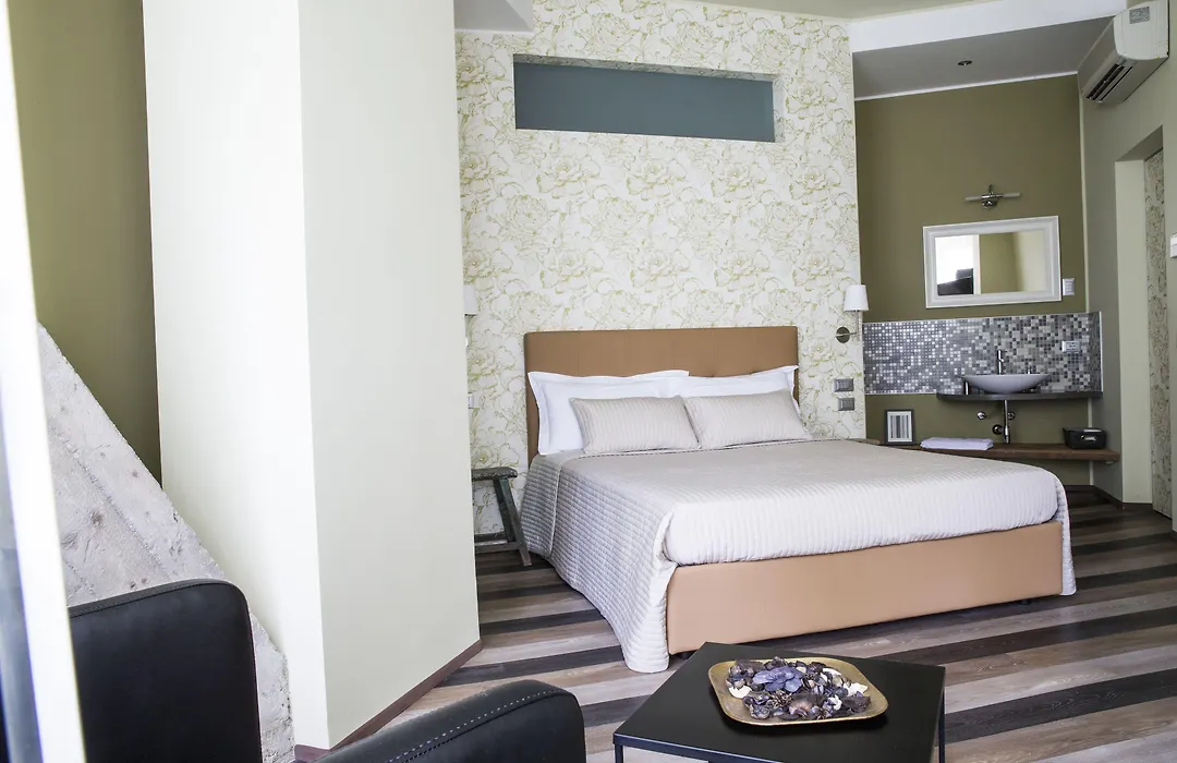Serendipity Rooms-1