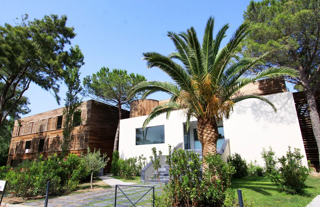 Hotel & Lodges Moby Dick-1