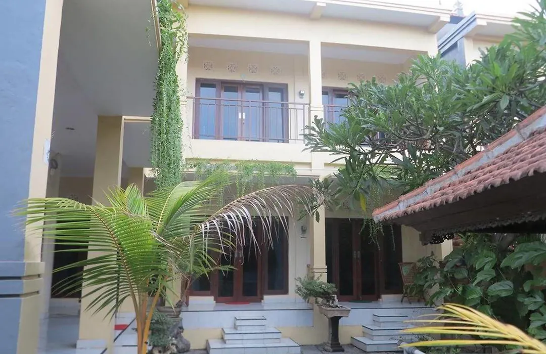 Sari Buana Bed & Breakfast-1